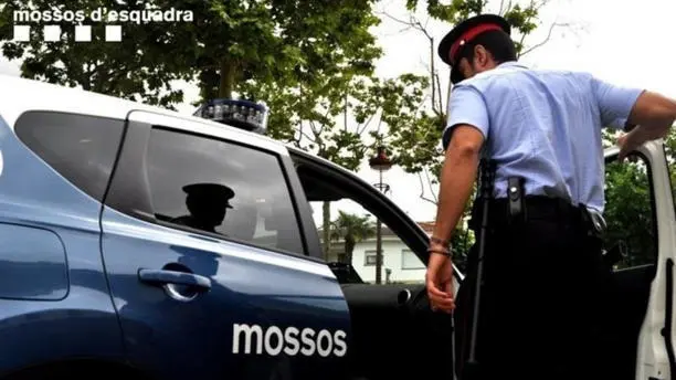 <p> Mossos d&acute;esquadra </p>