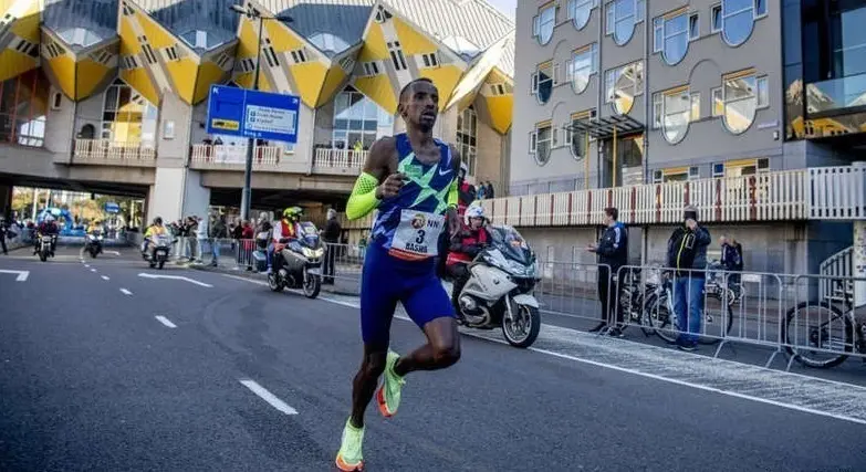 <p> Bashir Abdi culmina con esta victoria su mejor a&ntilde;o como profesional. </p>