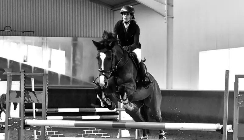 <p> Elena Legarra </p>