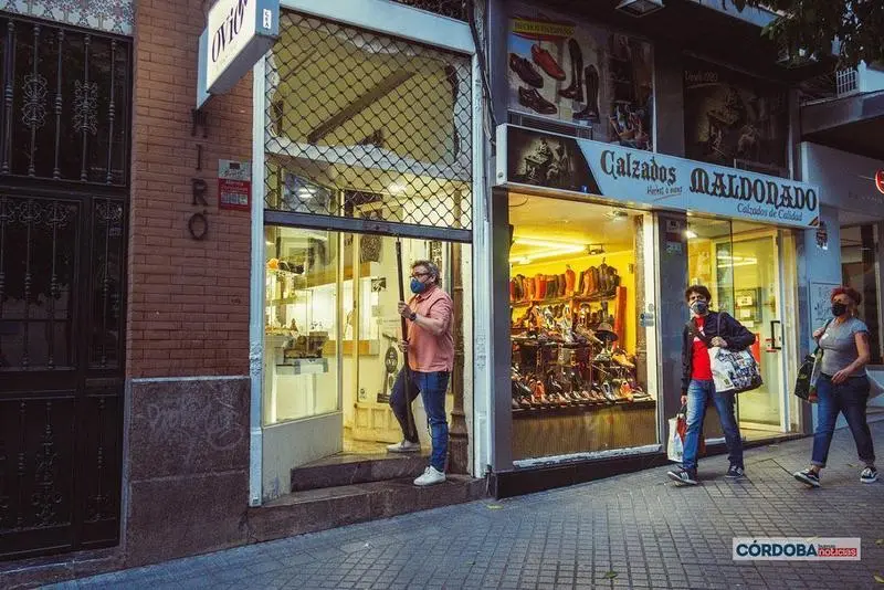 <p> Cierre del comercio. | Jos&eacute; Le&oacute;n. </p>