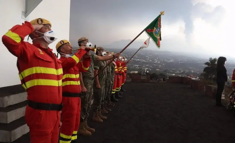 <p> Ofrenda floral de las Fuerzas Armadas en La Palma - DELEGACI&Oacute;N DEL GOBIERNO EN CANARIAS </p>