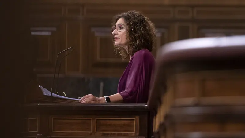 <p> Andaluc&iacute;a "infla con 1.000 millones" sus previsiones de ingresos de 2022 con un fondo Covid "que no existe" </p>