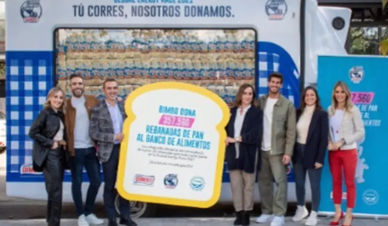 <p> Roberto Leal, Marta Pombo, F&aacute;tima Cant&oacute; Y Cesc Escol&agrave;, Entre Los Participantes De Donaci&oacute;n De Grupo Bimbo A FESBAL - BIMBO </p>