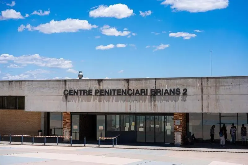 <p> Fachada del Centro Penitenciario Brians 2 de Barcelona </p>