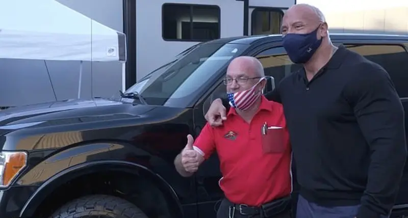 <p> @TheRock/Instagram </p>