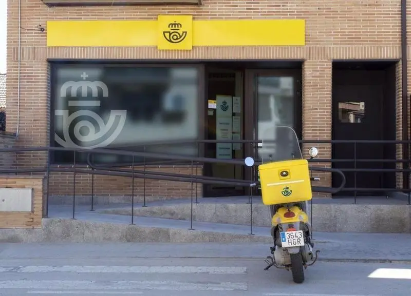 <p> FOTO Correos </p>