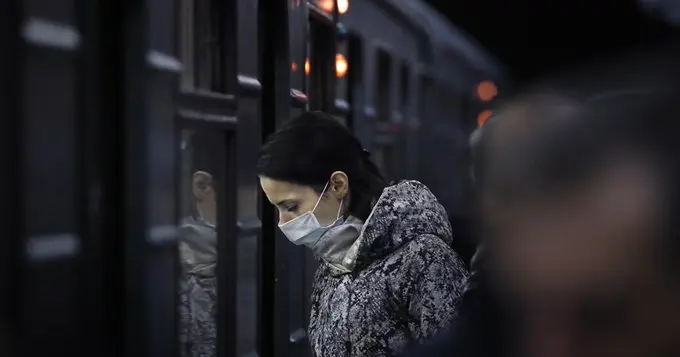 <p> B&eacute;lgica endurece las medidas ante el Covid en un intento por frenarlo </p>