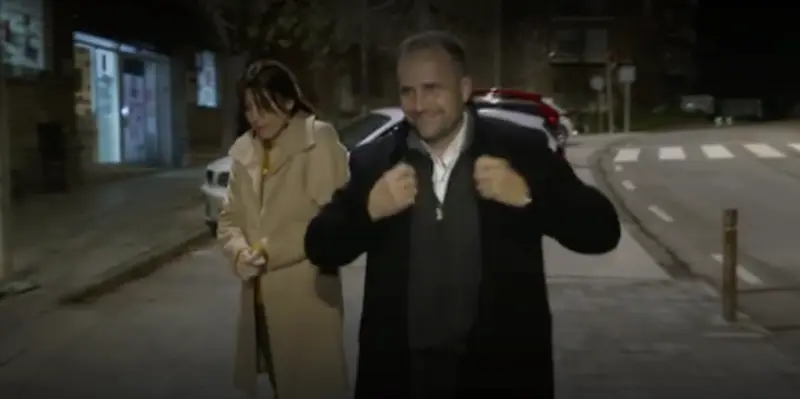 <p> Cuatro D&iacute;a. </p>