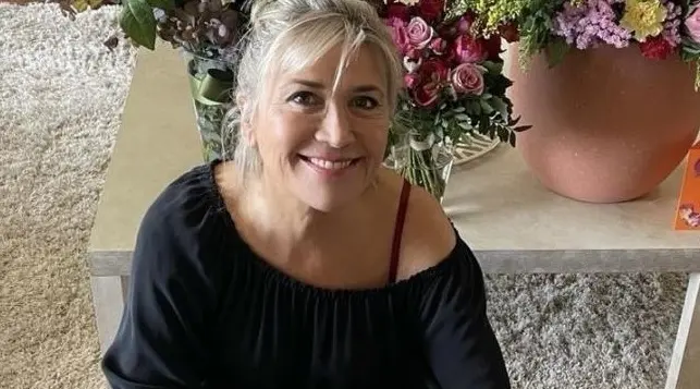 <p> Julia Otero vuelve a ganarle la batalla al c&aacute;ncer. </p>