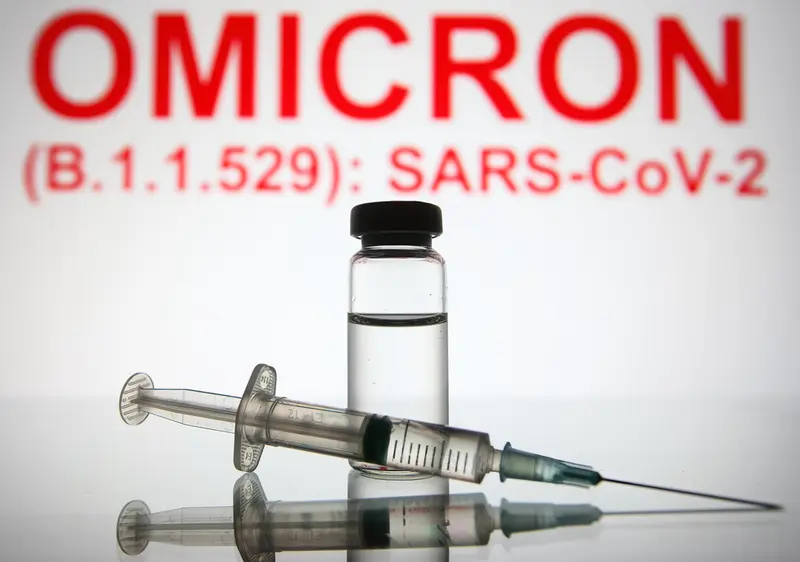 <p> Imagen de archivo de una vacuna contra el coronavirus - Pavlo Gonchar/SOPA Images via ZU / DPA </p>