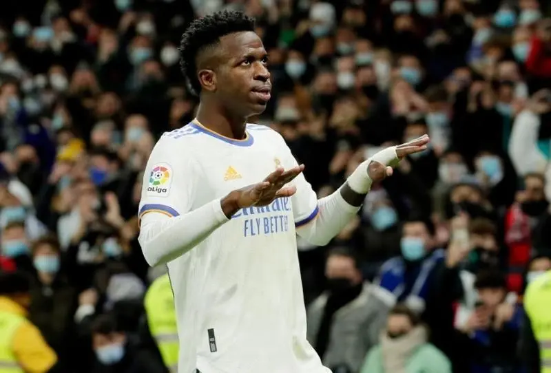 Para que tiene 30 a&ntilde;os por c&oacute;mo juega, pero Vini solo llega a los 23.