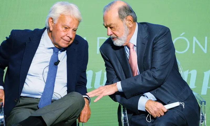 <p> El expresidente del Gobierno Felipe Gonz&aacute;lez (i); y el empresario mexicano Carlos Slim, conversan en la segunda jornada de la 26&ordf; edici&oacute;n del C&iacute;rculo de Montevideo, en Cidade da Cultura, a 30 de noviembre de 2021, en Santiago de Compostela, Galicia, (Espa - &Aacute;lvaro Ballesteros - Europa Press </p>