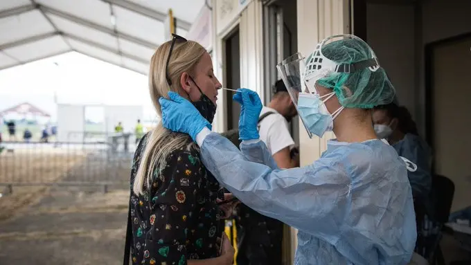 <p> Eslovaquia decreta un nuevo confinamiento son la intenci&oacute;n de refrenar el ritmo de contagios del Covid. Fuente: Twitter </p>