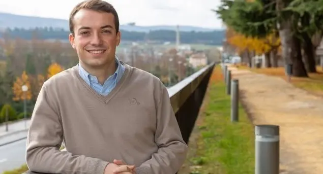 <p> Carlos Huesa ha mejorado el tratamiento contra el c&aacute;ncer de pulm&oacute;n. </p>