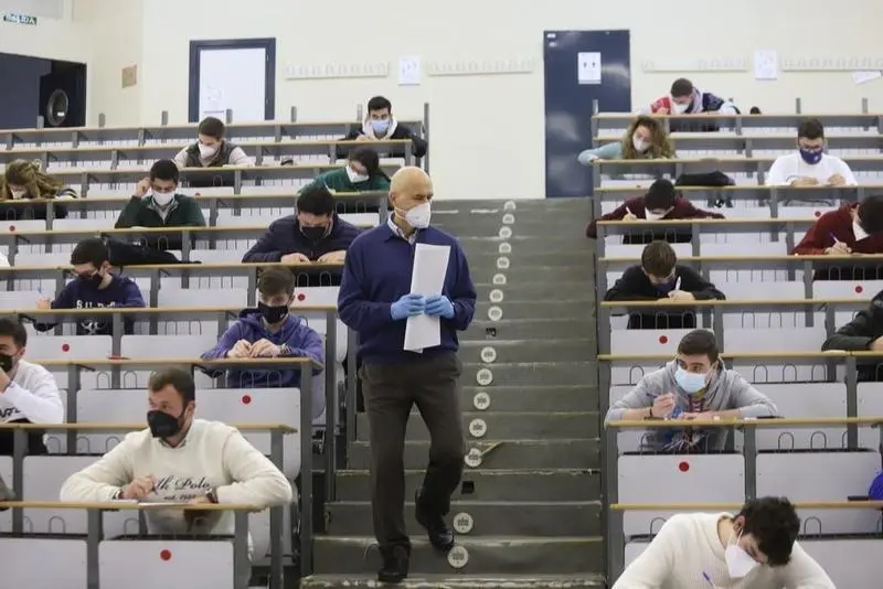 <p> 8-1-2021   EXAMENES RABANALES   21 </p>