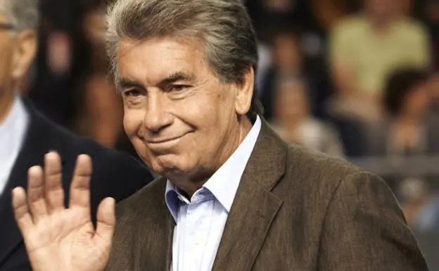 <p> Manolo Santana </p>