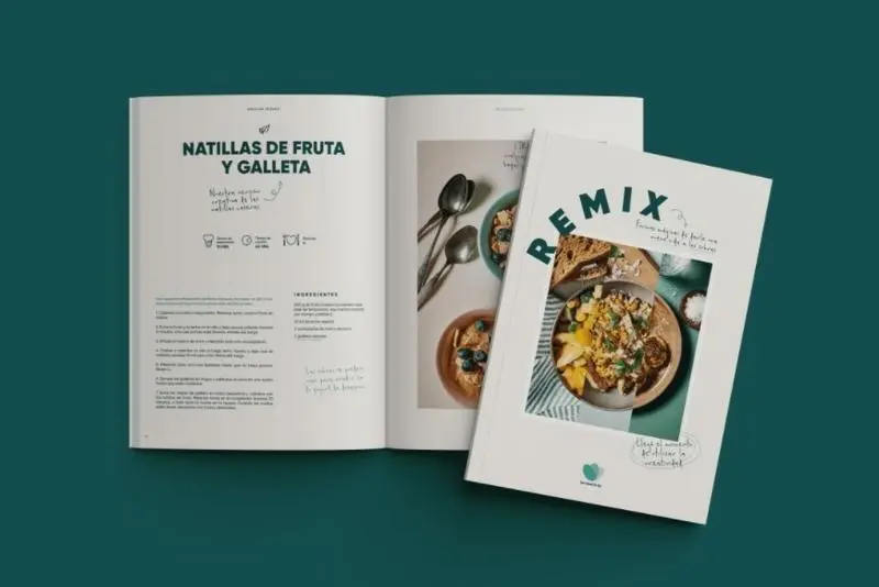 <p> Estas natillas de fruta y galleta son solo una de las recetas de este curioso libro. </p>
