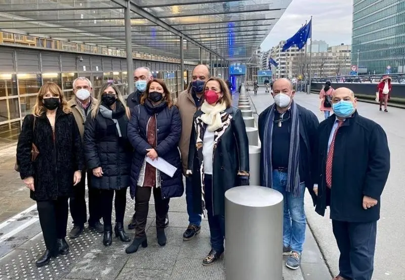 <p> Carmen Crespo y su equipo. </p>