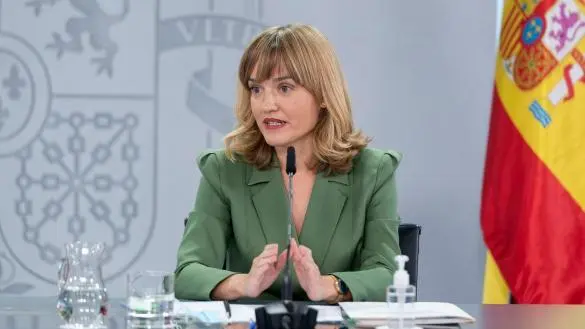 <p> El gobierno apoya la mejora en la formaci&oacute;n profesional mediante el cobro del SMI en sus pr&aacute;cticas. Fuente: Twitter </p>