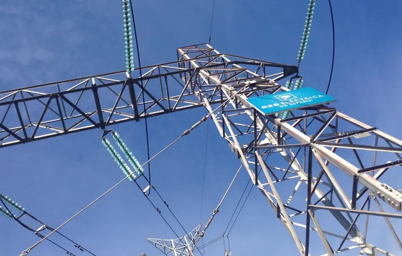 <p> Archivo - Tendido el&eacute;ctrico, luz - EUROPA PRESS - Archivo </p>