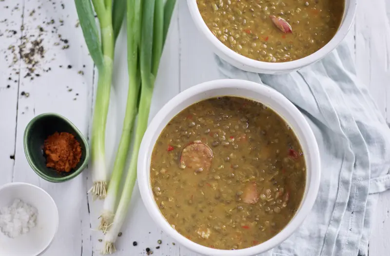 <p> Archivo - Las lentejas estofadas, un cl&aacute;sico en las recetas favoritas de los espa&ntilde;oles - THERMOMIX - Archivo </p>