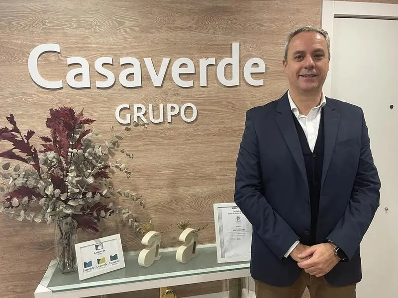 <p> J.A. Vera resp implantaci&oacute;n fotov </p>