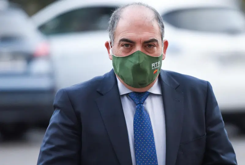 <p> El presidente de la Federaci&oacute;n de Asociaciones de Trabajadores Aut&oacute;nomos (ATA), Lorenzo Amor, a su llegada a un desayuno informativo de F&oacute;rum Europa, en el Hotel Mandarin Oriental Ritz, a 16 de diciembre de 2021, en Madrid, (Espa&ntilde;a). - Gustavo Valiente - Europa Press </p>