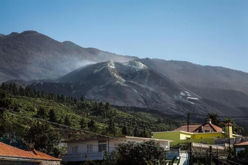 <p> El volc&aacute;n de La Palma, cinco d&iacute;as despu&eacute;s de que se diera por finalizada su actividad, a 30 de diciembre de 2021, en La Palma </p>