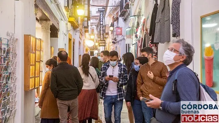 <p> Ambiente en calle C&eacute;spedes | Jos&eacute; Le&oacute;n. </p>