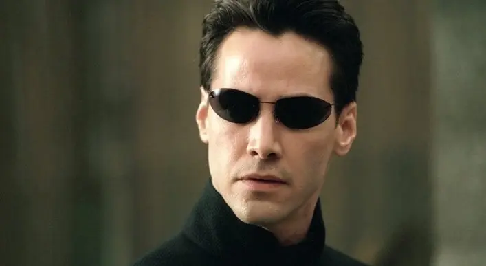 <p> Keanu Reeves es muy conocido por su labor caritativa. </p>