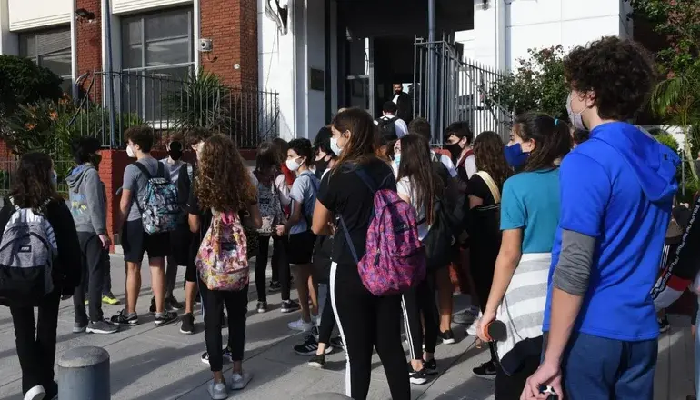 <p> Colegio en tiempos de pandemia. Twitter </p>