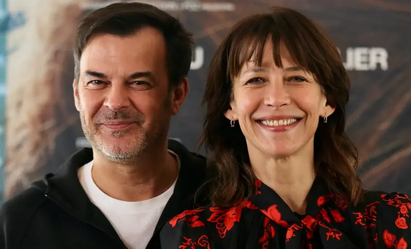 <p> El director Fran&ccedil;ois Ozon y la actriz Sophie Marceau durante la presentaci&oacute;n del film &lsquo;Todo ha ido bien&rsquo; - C&eacute;zaro De Luca - Europa Press </p>
