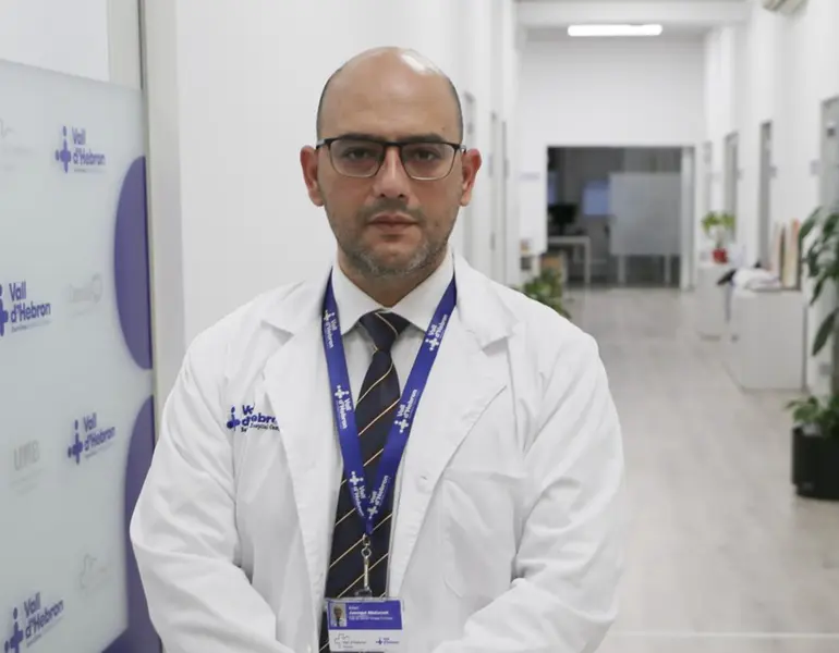 <p> El jefe de Cirug&iacute;a Tor&aacute;cica y Trasplante Pulmonar del Hospital Vall d'Hebron, Alberto J&aacute;uregui - HOSPITAL VALL D'HEBRON </p>