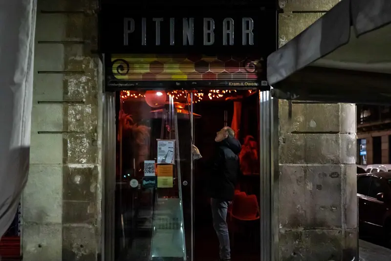 <p> Espa&ntilde;a suma 86.222 casos y 224 muertes, mientras la incidencia desciende m&aacute;s de 100 puntos hasta 2.564 </p>