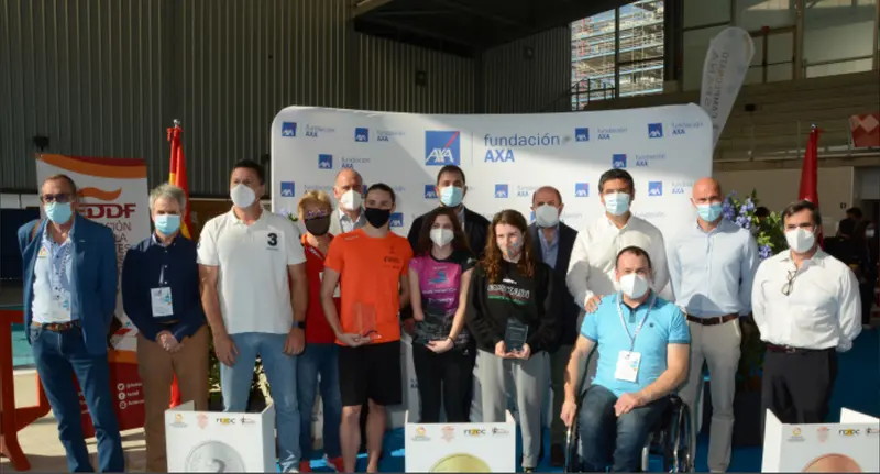 <p> Anastasiya Dmytriv (oro), Enrique Alhambra (plata) y Nahia Zudaire (bronce) subieron al podio como los mejores nadadores absolutos de la edici&oacute;n 2022 del Campeonato de Espa&ntilde;a AXA de Promesas Paral&iacute;mpicas de Nataci&oacute;n </p>