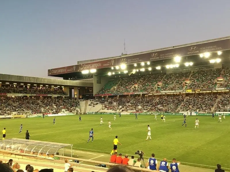 <p> Estadio Nuevo Arc&aacute;ngel </p>
