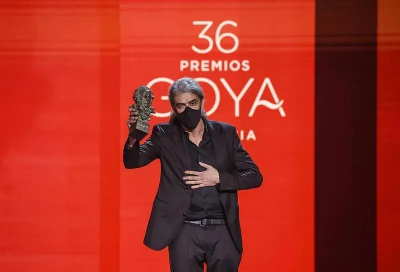 <p> El director Fernando Le&oacute;n de Aranoa recoge el Goya en la 36&ordf; gala de los Premios Goya, en el Palau de les Arts de Valencia, a 12 de febrero de 2022, en Valencia, Comunidad Valenciana </p>
