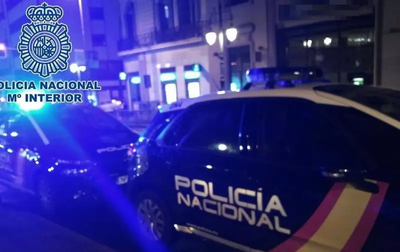 <p> Coches de la Polic&iacute;a Nacional - POLIC&Iacute;A NACIONAL DE LA RIOJA </p>