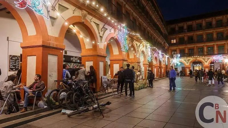 <p> Ambiente en Plaza de la Corredera. | Jos&eacute; Le&oacute;n </p>