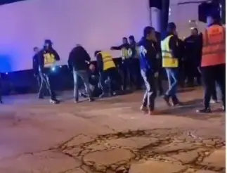 <p> Altercado en la huelga de transportes en Madrid | @socialdrive_es </p>