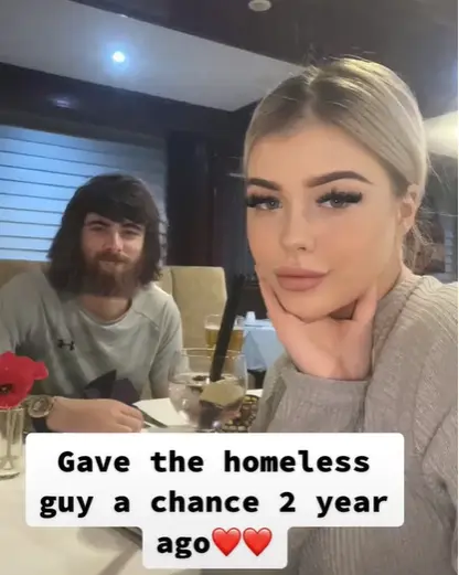 <p> Jasmine en un v&iacute;deo donde cuenta su historia de amor que se ha hecho viral. Fuente: TikTok </p>