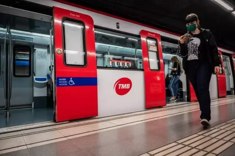 <p> Metro de Barcelona. Fuente: Europa Press </p>