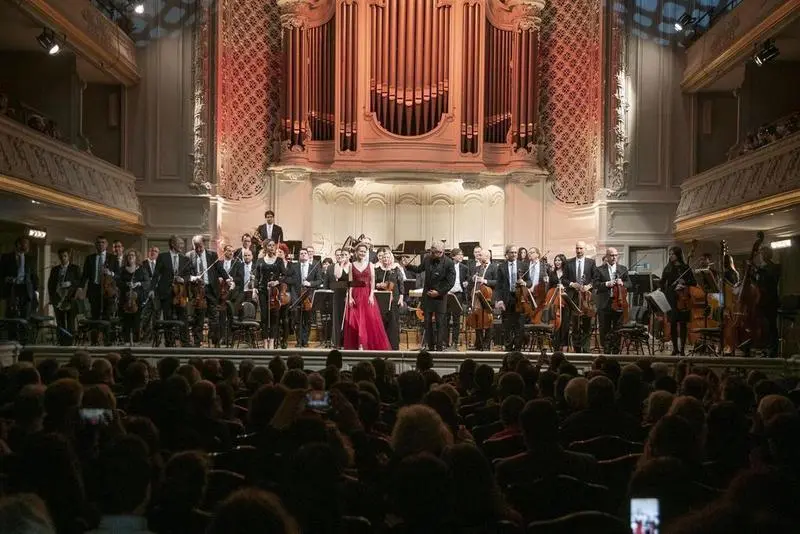 <p> LA ORQUESTA DE VAL&Egrave;NCIA OBTIENE UN GRAN &Eacute;XITO INTERPRETATIVO Y DE P&Uacute;BLICO EN SU NUEVA VISITA A PAR&Iacute;S </p>