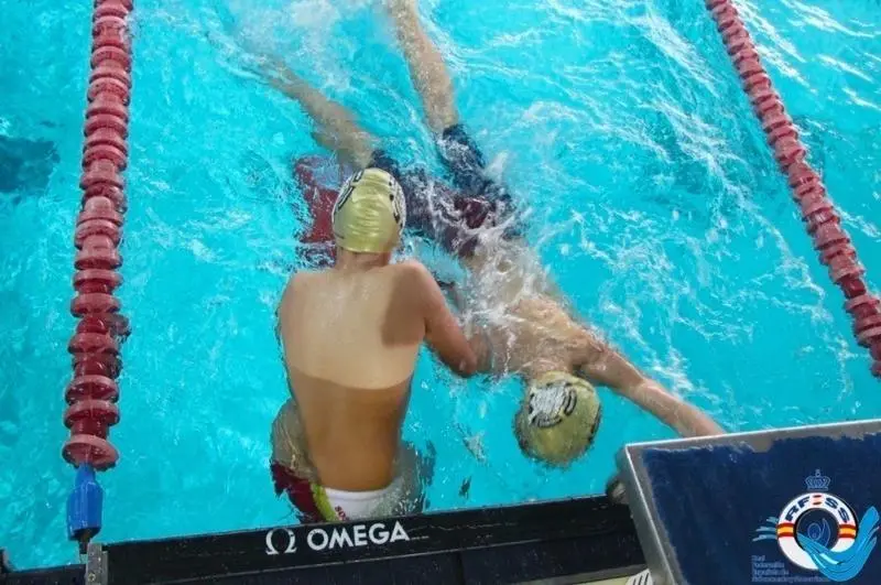 <p> Federación Española de Salvamento y Socorrismo - RRSS </p>