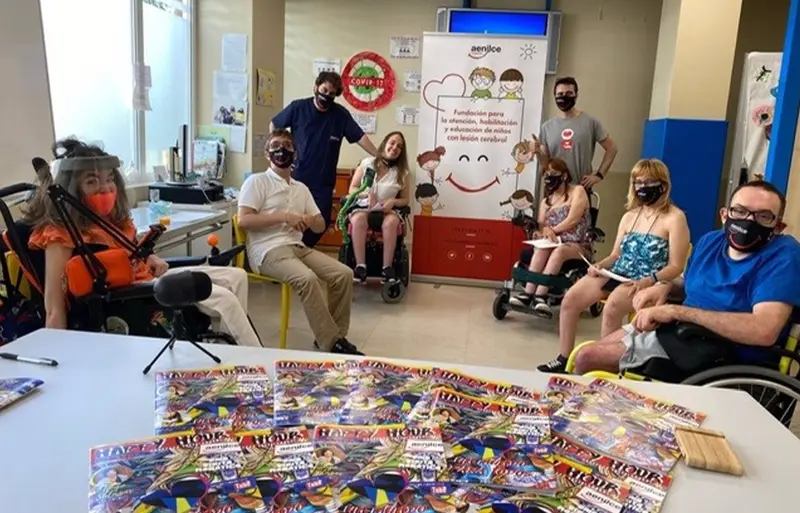 <p> Profesionales y alumnos del centro de la Fundaci&oacute;n Aenilce - FUNDACI&Oacute;N AENILCE </p>