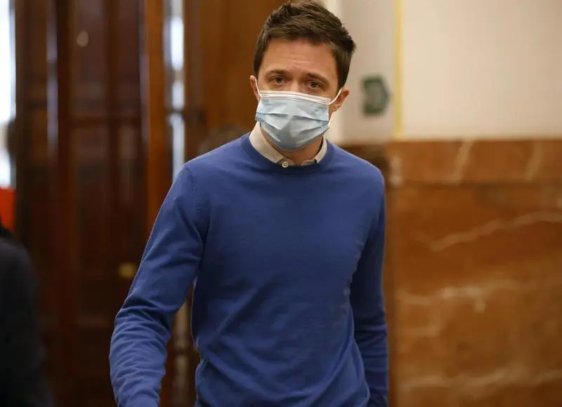 <p> El l&iacute;der de M&aacute;s Pa&iacute;s, &Iacute;&ntilde;igo Errej&oacute;n en el Congreso de los Diputados </p>