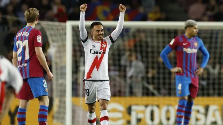 <p> &Aacute;lvaro Garc&iacute;a celebrando su gol ante el Barcelona </p>