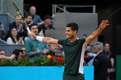 <p> Carlos Alcaraz </p>