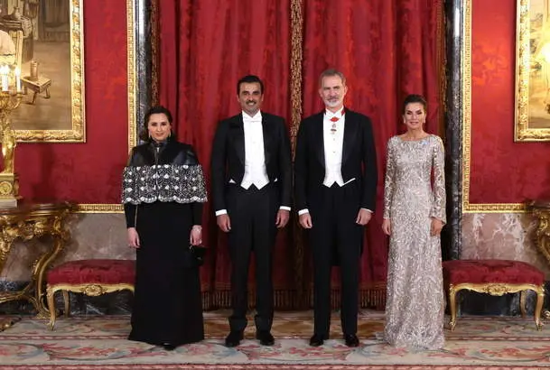 <p> Cena en el Palacio Real. Los Reyes de Espa&ntilde;a, el emir de Catar y la jequesa de Catar - 17 de mayo de 2022 - Casa Real </p>