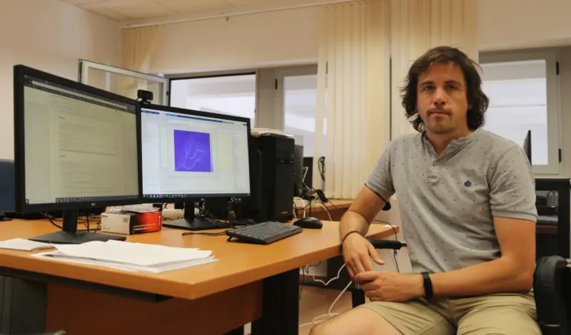 <p> El investigador del Departamento de Agronom&iacute;a Andr&eacute;s Pe&ntilde;uela </p>